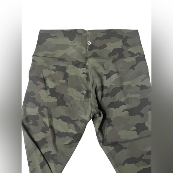 Lululemon Wunder Train HR Crop 22”Size 14 Camo Green - Picture 4 of 8